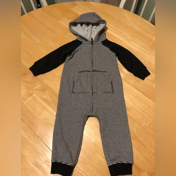 NWOT Carter’s zip up jumpsuit - Picture 1 of 3